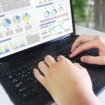 SFAを活用するには？導入の際に気をつけるべきポイント | Senses Lab. | アイキャッチ画像