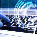 SFAとCRMの違いとは？機能比較と導入事例を紹介 | アイキャッチ画像 | Senses Lab.