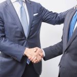 部下とのコミュニケーションの質を上げて成長させる7つの方法 | Senses Lab. | アイキャッチ画像