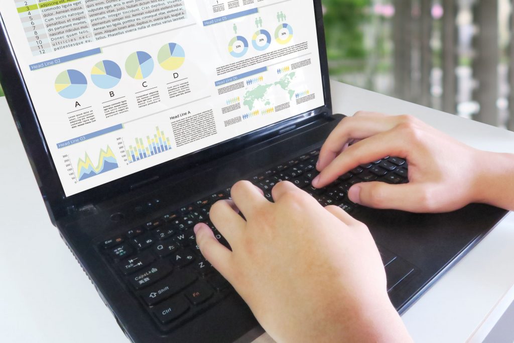 SFAを活用するには？導入の際に気をつけるべきポイント | Senses Lab. | アイキャッチ画像