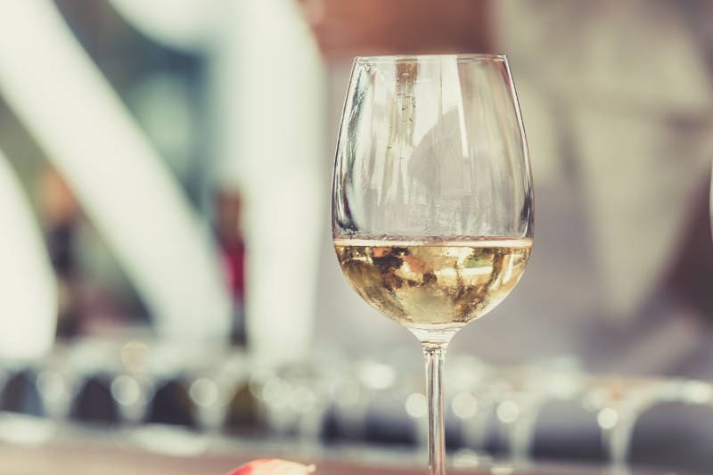 飲みニケーション は本当に必要か？飲みニケーションで得られる効果 | Mazrica Sales (旧 Senses)  Lab. |2